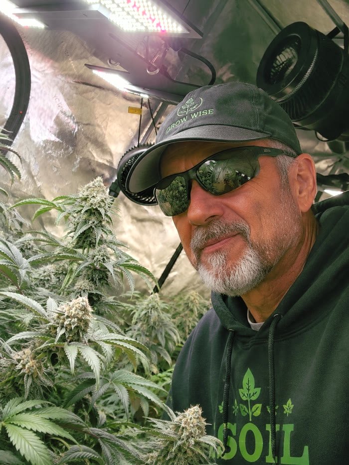 Your IL Grows coach in the grow room